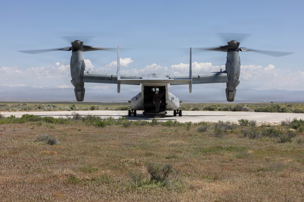 Marines coordinate simulated MV-22B Osprey CASEVAC