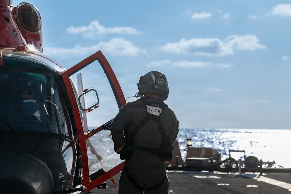 USCGC Midgett (WMSL 757) conducts vertical replenishment training