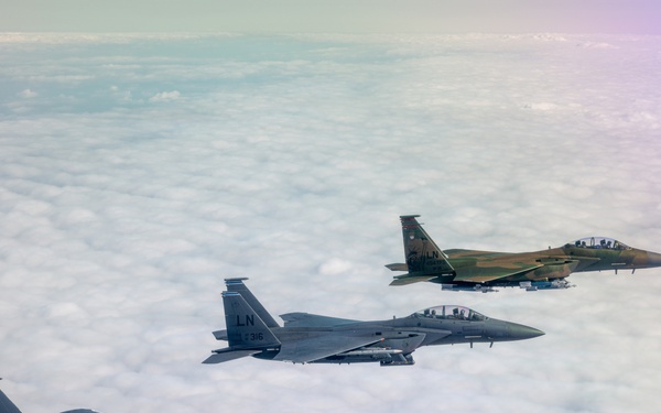 494 FS debuts heritage jet across the UK
