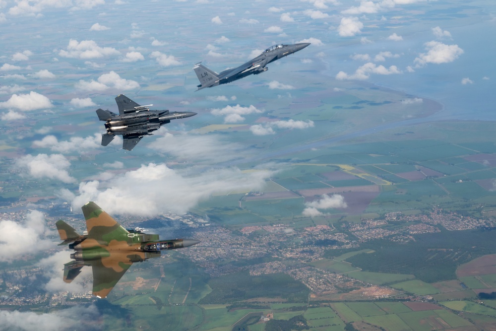 494 FS debuts heritage jet across the UK