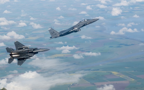 494 FS debuts heritage jet across the UK