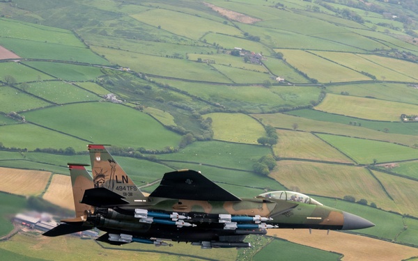 494 FS debuts heritage jet across the UK