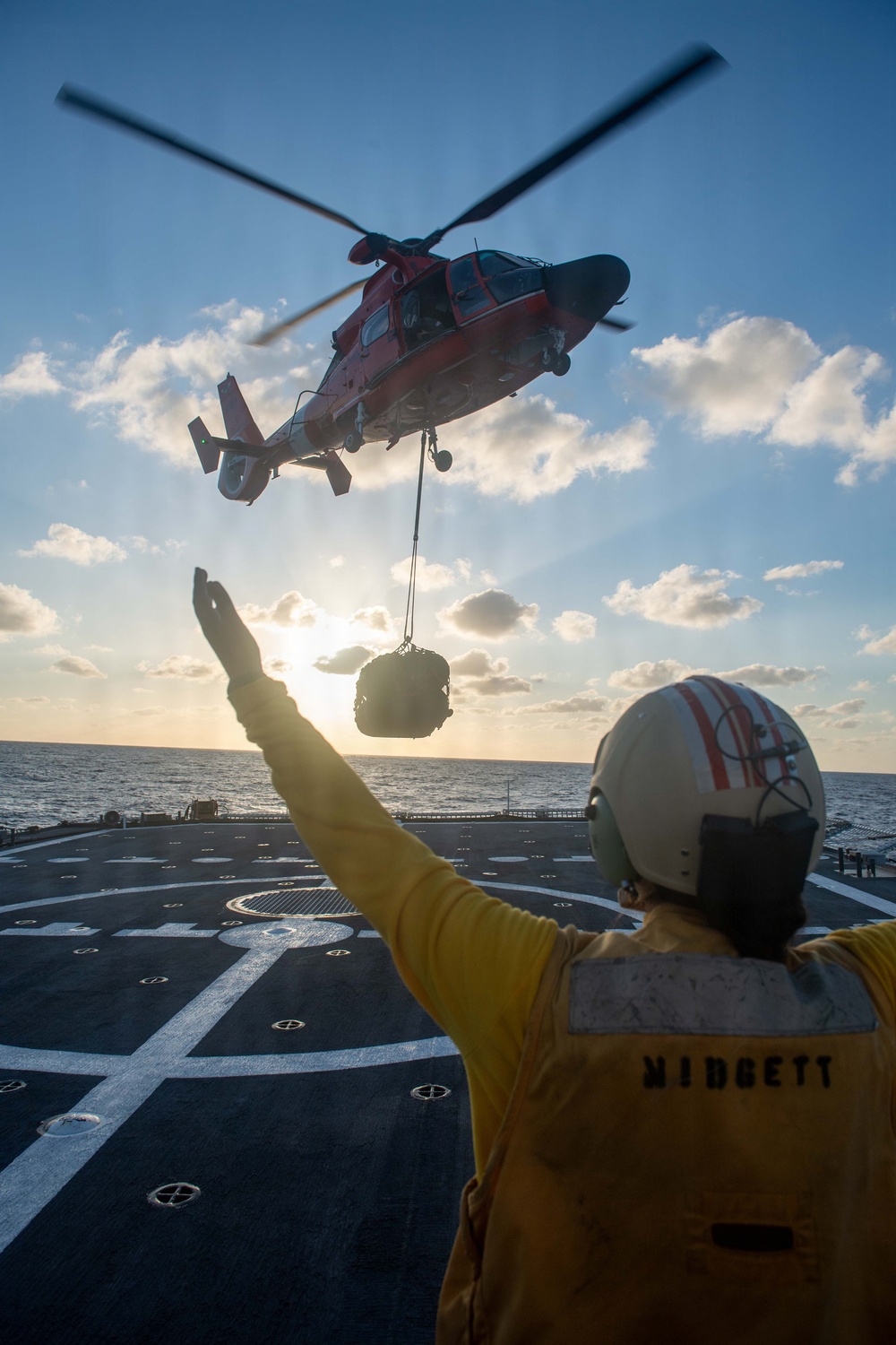 USCGC Midgett (WMSL 757) conducts vertical replenishment training