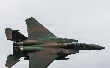 494 FS debuts heritage jet across the UK