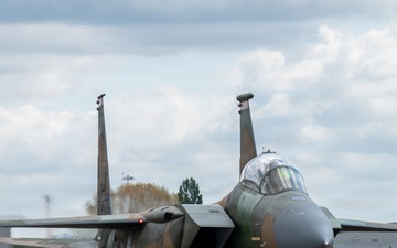 494 FS debuts heritage jet across the UK