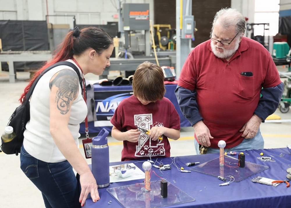 NSWCPD Welcomes Nearly 500 Participants for Take Our Children to Work Day