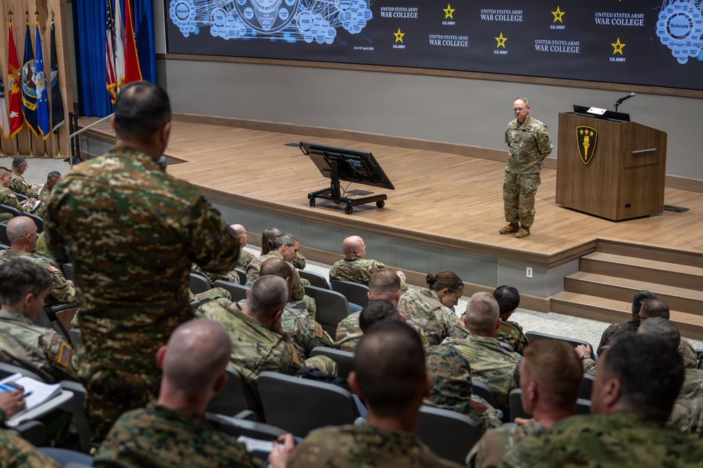 Lt. Gen. Brown Delivers Capstone Address at Strategic Landpower Symposium