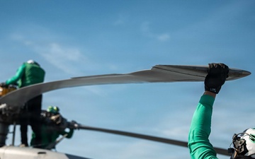 IKE conducts flight deck certification in the Atlantic Ocean