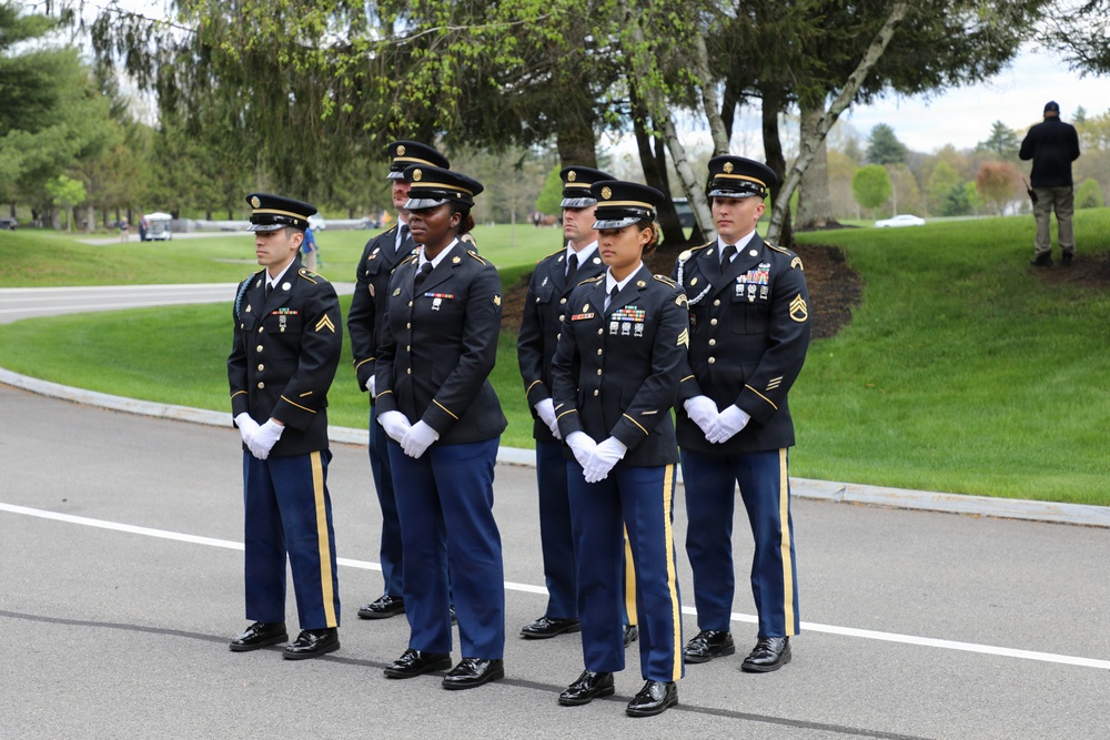 NY Army Guard Honor Guard provides funeral honors for WWII POW
