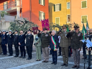 AFN Aviano Radio News: 173rd Airborne Brigade Trains with Italian Army