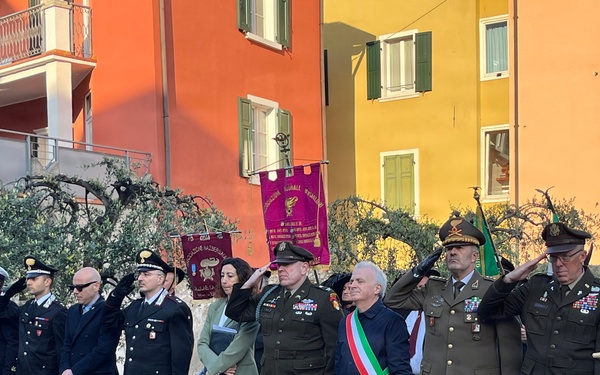 Italian and U.S. Military Officers Render Honors During Ceremony in Torbole, Italy