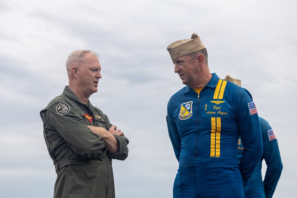 2nd Marine Aircraft Wing Commanding General welcomes the U.S. Navy Blue Angels