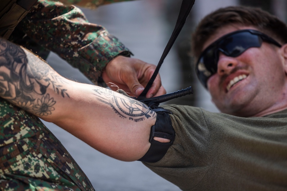 Balikatan 2026: 3rd LCT, Philippine Marines exchange life-saving skills