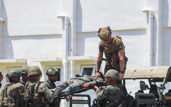 Balikatan 2026: 3rd LCT, Philippine Marines exchange life-saving skills