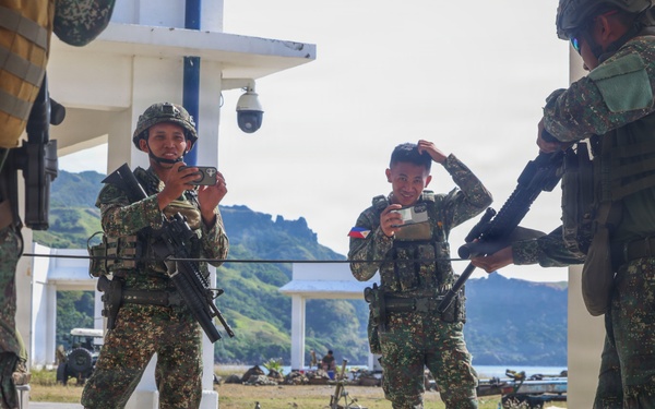 Balikatan 2026: U.S., Philippine Marines exchange close quarters battle tactics