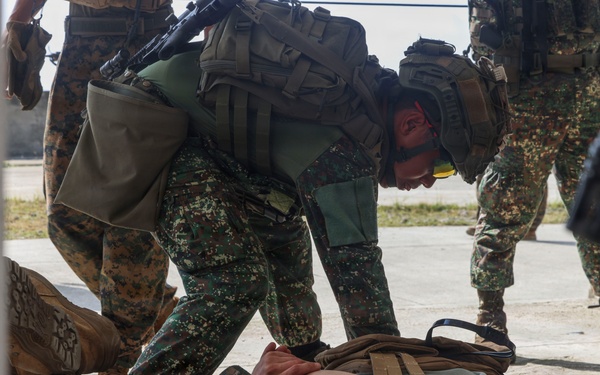 Balikatan 2026: U.S., Philippine Marines exchange close quarters battle tactics