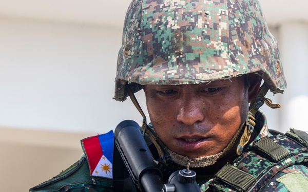 Balikatan 2026: U.S., Philippine Marines exchange close quarters battle tactics