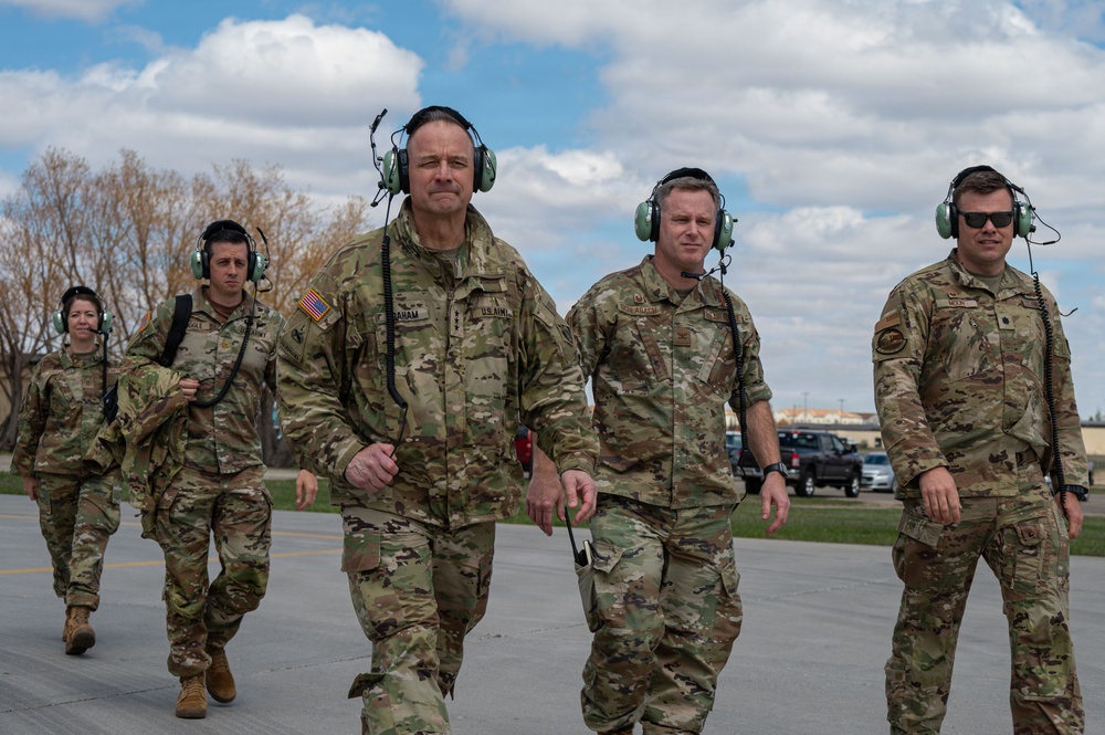 U.S. Army Corps of Engineers Commander visits Minot Air Force Base