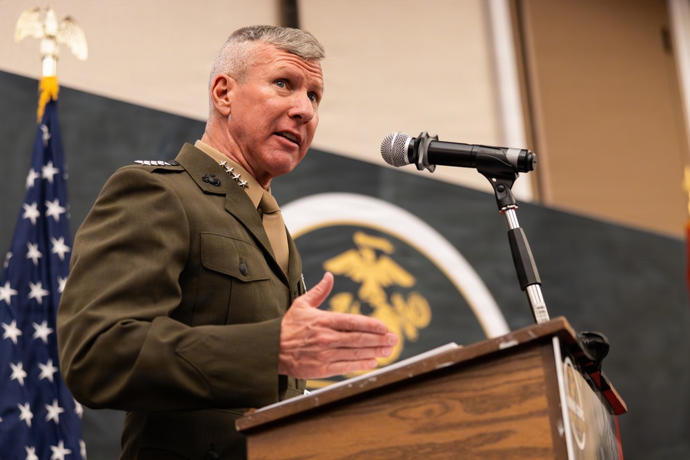 The Commandant, Gen. Eric M. Smith attends the Annual TECOM Awards Dinner