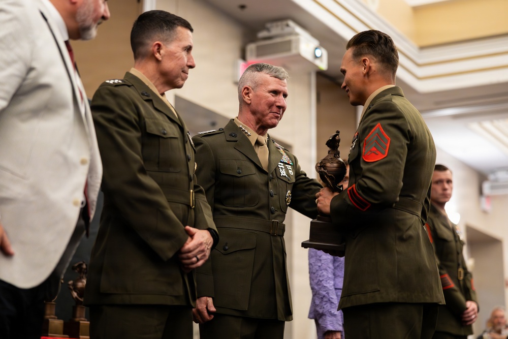 The Commandant, Gen. Eric M. Smith attends the Annual TECOM Awards Dinner