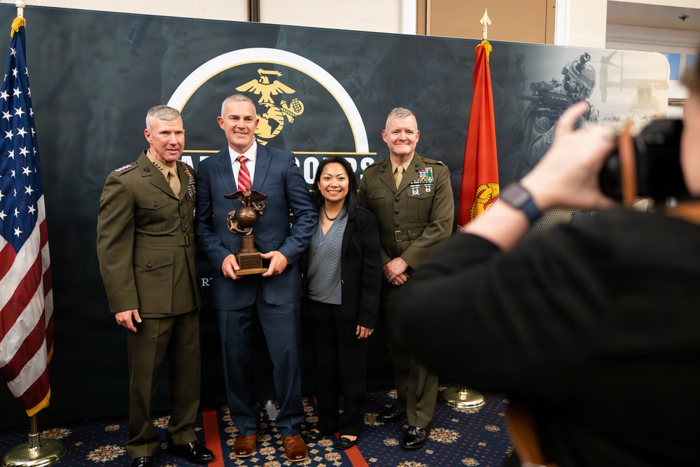 The Commandant, Gen. Eric M. Smith attends the Annual TECOM Awards Dinner