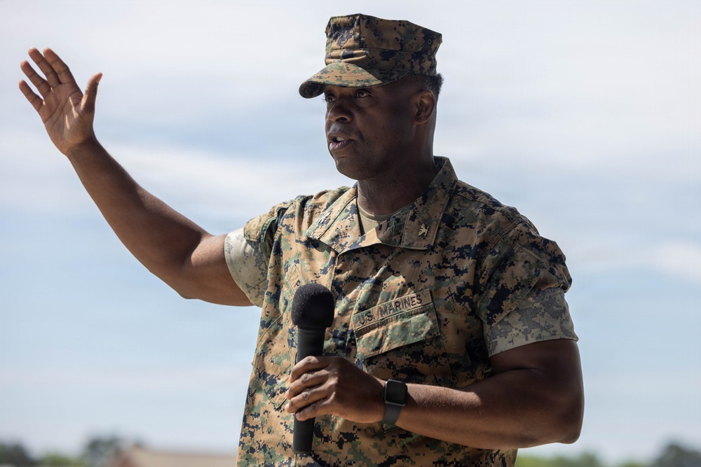 BGen Rizzo Relinquishes Command of Marine Corps Installations East to Col Pace