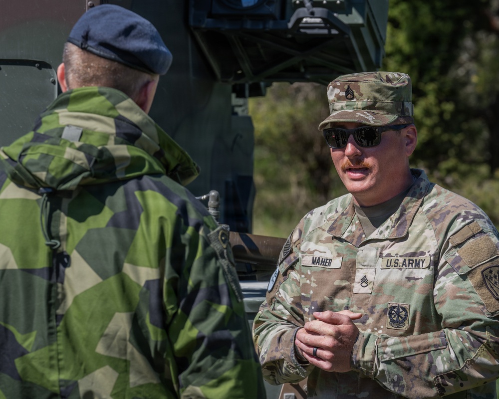 Swedish Armed Forces Maj. Gen. Jonny Lindfors visits soldiers of 1-57 ADAR