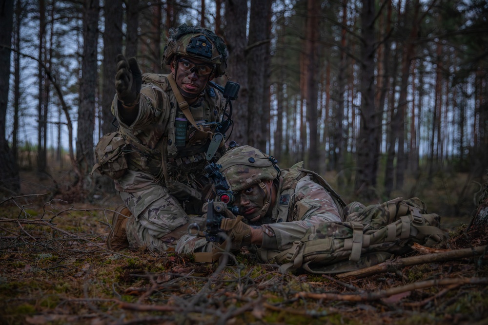 2nd Cavalry Regiment, U.K. Parachute Regiment conduct training operations during Project Flytrap