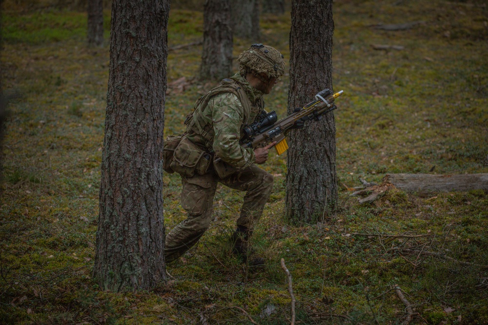 2nd Cavalry Regiment, U.K. Parachute Regiment conduct training operations during Project Flytrap
