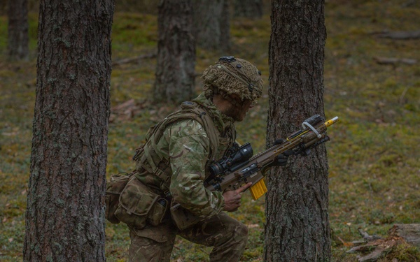 2nd Cavalry Regiment, U.K. Parachute Regiment conduct training operations during Project Flytrap