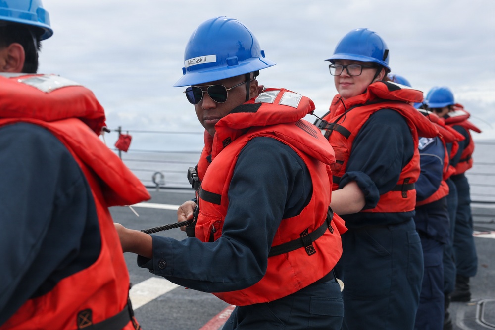 UNREP ABOARD USS DECATUR (DDG 73) WITH USNS GUADALUPE