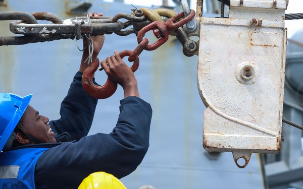 UNREP ABOARD USS DECATUR (DDG 73) WITH USNS GUADALUPE