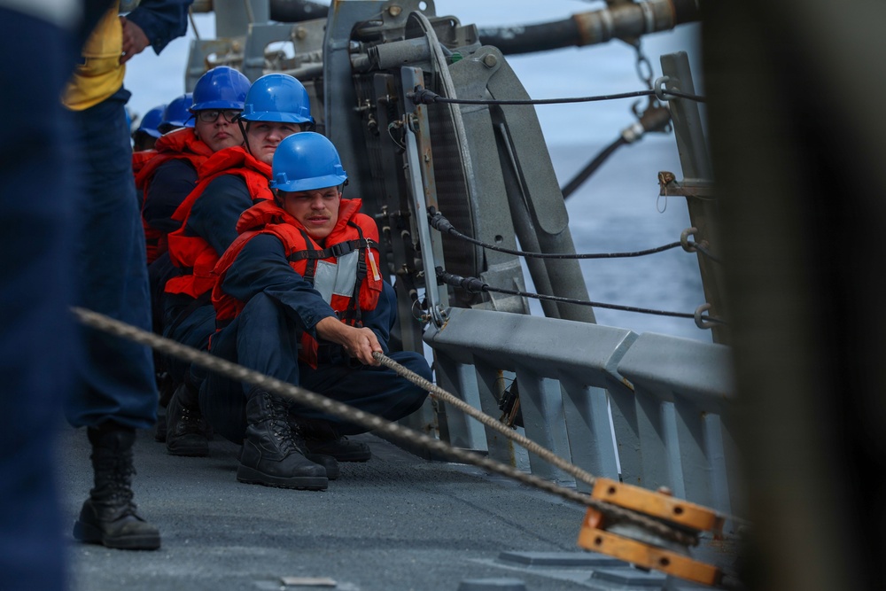 UNREP ABOARD USS DECATUR (DDG 73) WITH USNS GUADALUPE