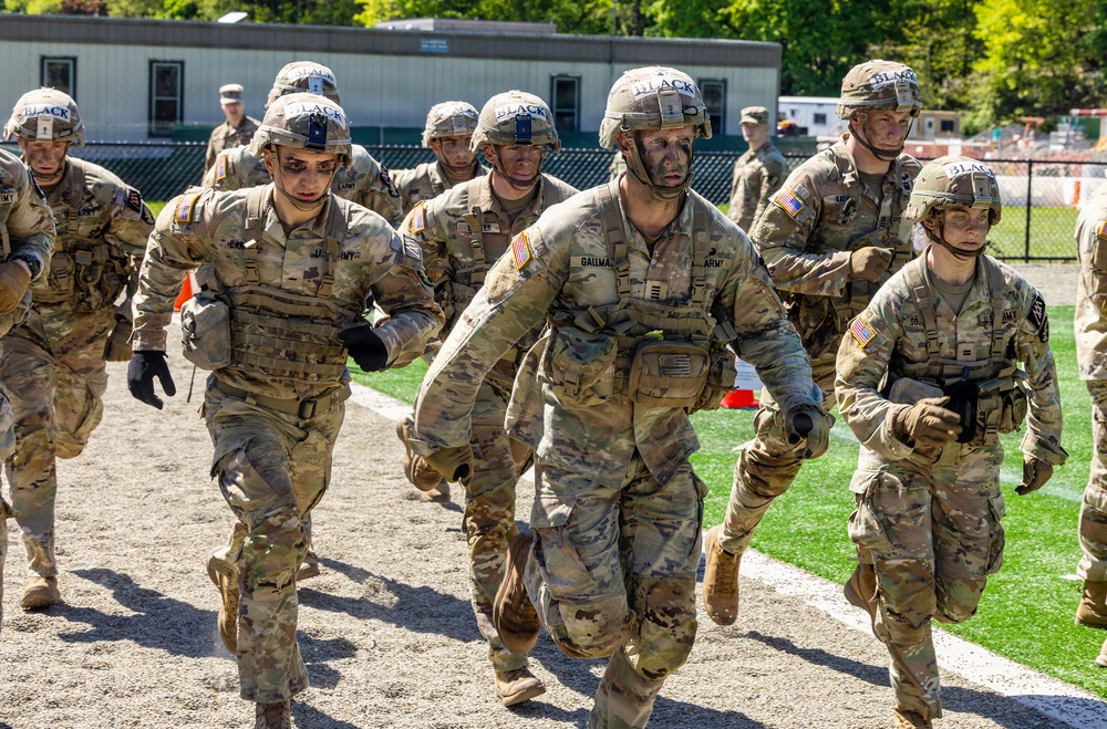 Black, Gold USMA squad leaders led flourishing teams to top spots at 2026 Sandhurst Military Skills Competition