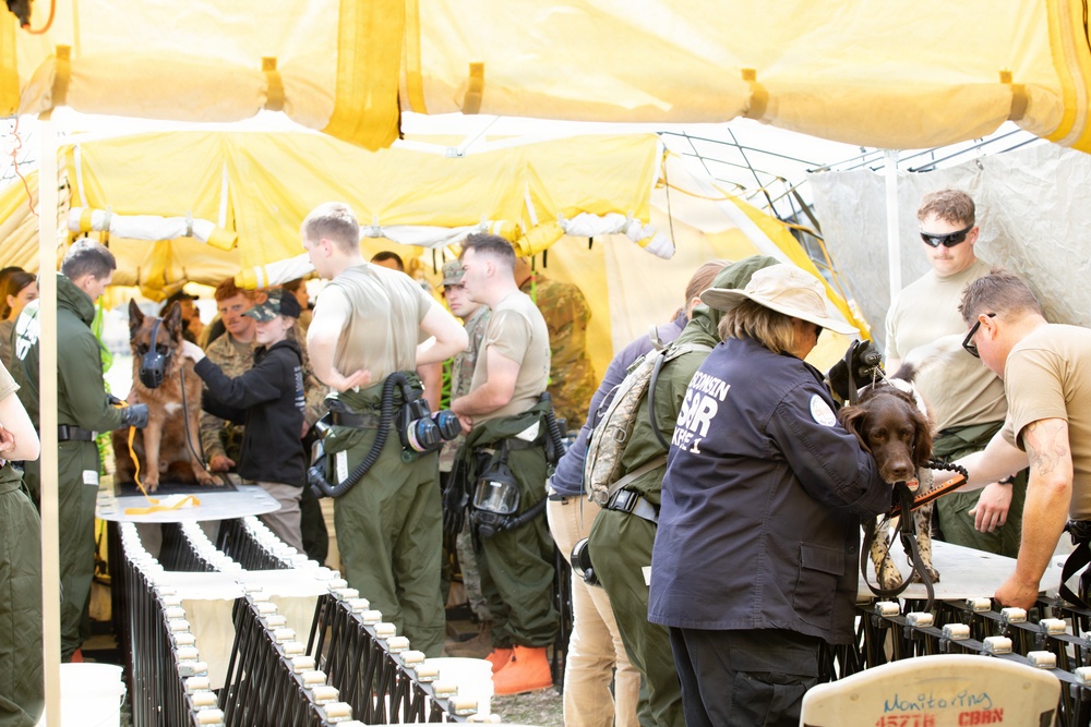 Wisconsin National Guard Members Conduct CERF-P Collective Training Exercise