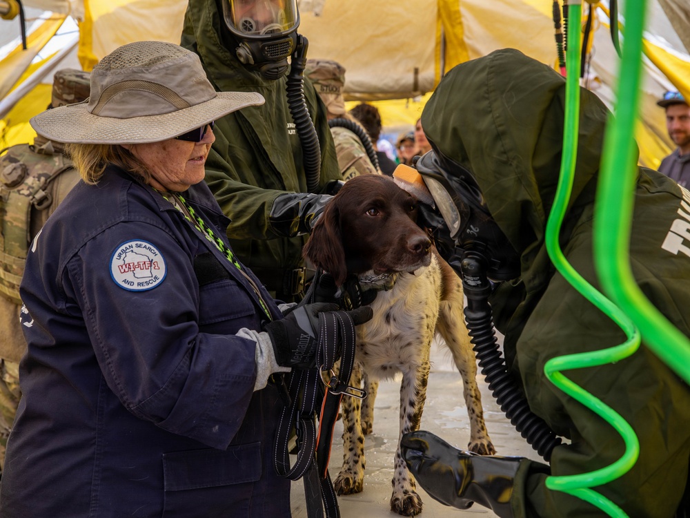 Wisconsin National Guard Members Conduct CERF-P Collective Training Exercise