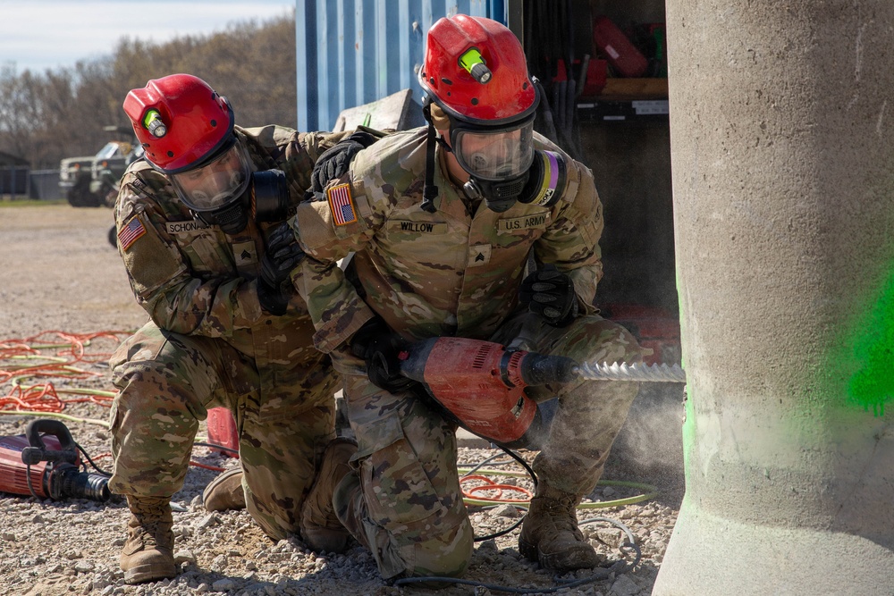 Wisconsin National Guard Members Conduct CERF-P Collective Training Exercise