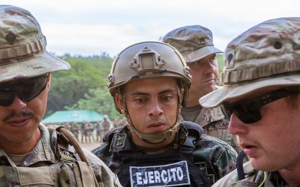 Soldiers conduct stress shoot competition
