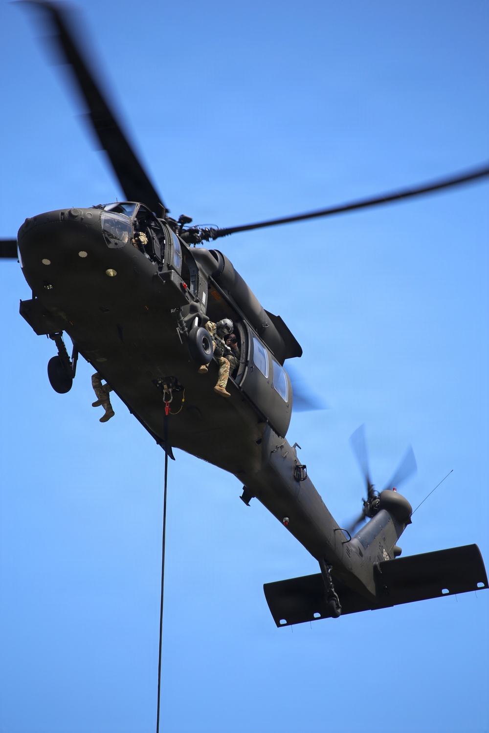 Behind the fireline: Washington National Guard aviation train for wildfire season