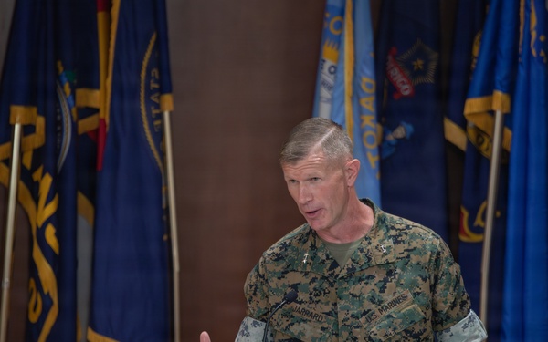 Maj. Gen. Jarrard Relinquishes Command of 4th Marine Division to Maj. Gen. Adams