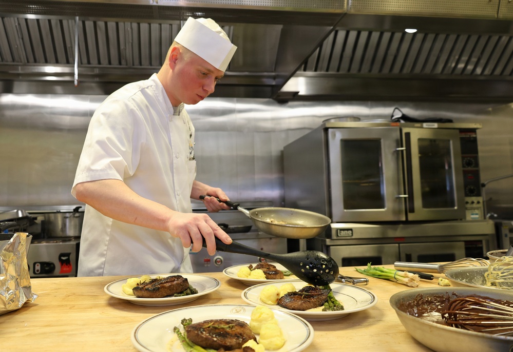 NAVSUP FLC Puget Sound NFMT Preps Navy Culinary Specialists for Competition