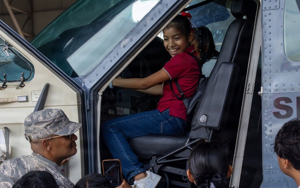 U.S. and Panamanian Partners Inspire the Next Generation Through Aviation Outreach Event