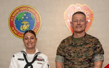MARFORPAC leaders meet with Sailors of the year