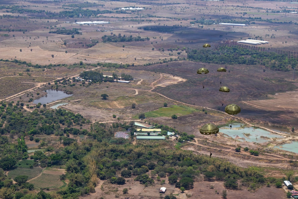 Balikatan 2026: Allied SOF conduct friendship jumps