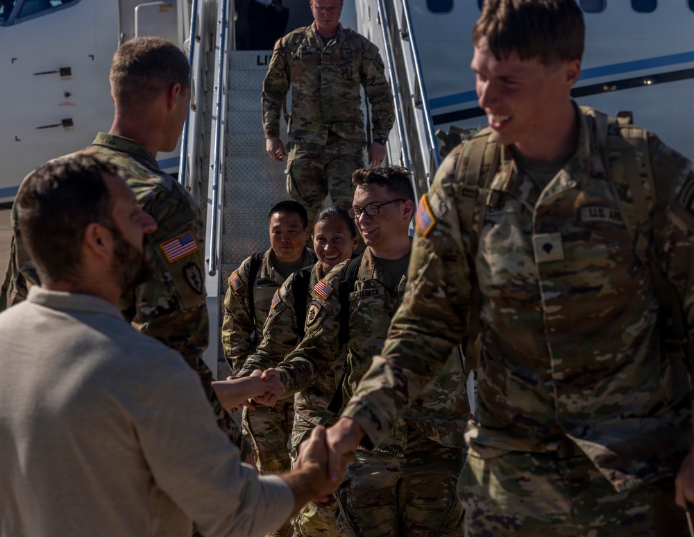 101st HHBN Soldiers return from Border Mission