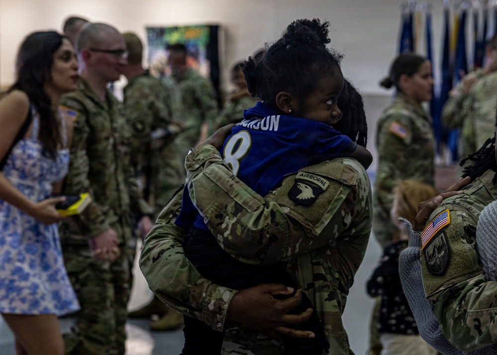 101st HHBN Soldiers return from Border Mission