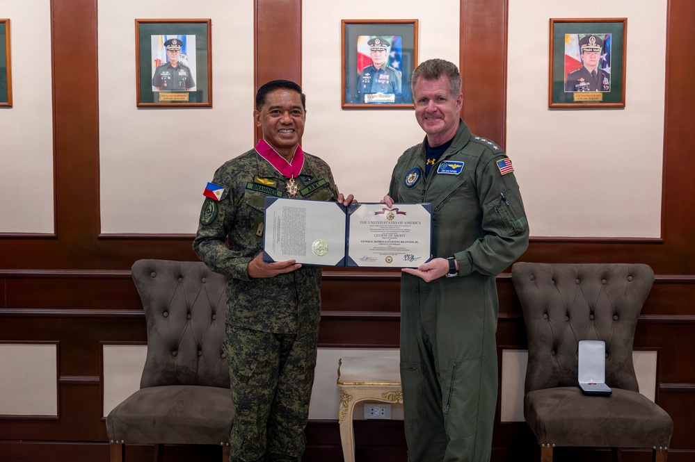 USINDOPACOM Strengthens Alliance, Regional Cooperation During Philippines Visit