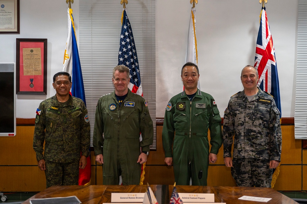 USINDOPACOM Strengthens Alliance, Regional Cooperation During Philippines Visit