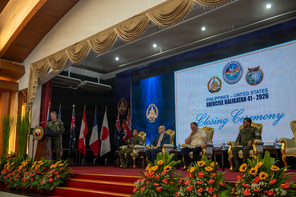 USINDOPACOM Strengthens Alliance, Regional Cooperation During Philippines Visit