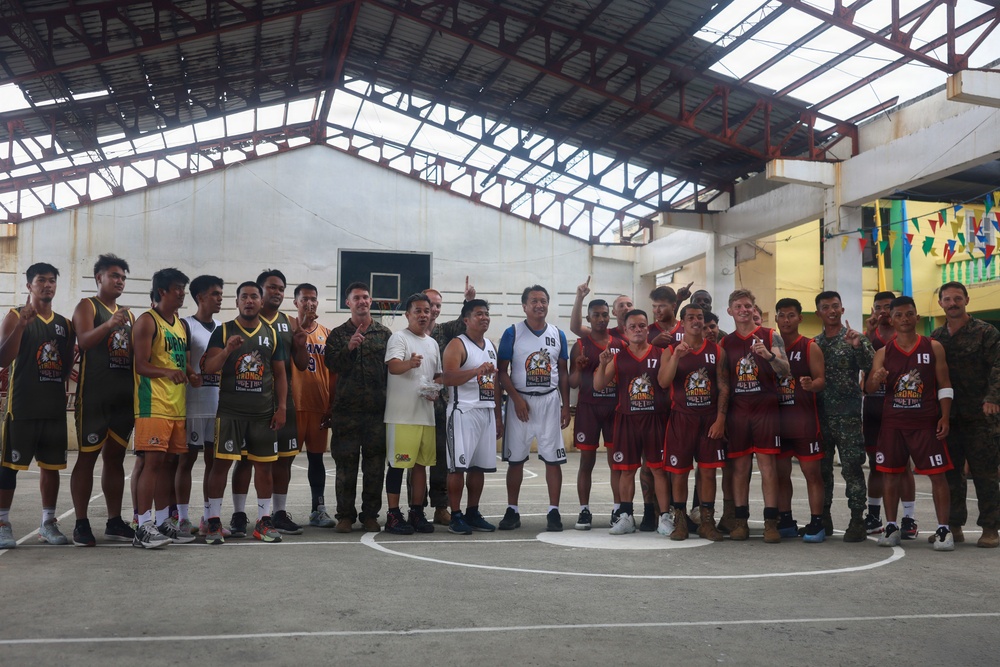 Balikatan 2026: 3rd LCT plays basketball with Batan residents during MKTSO